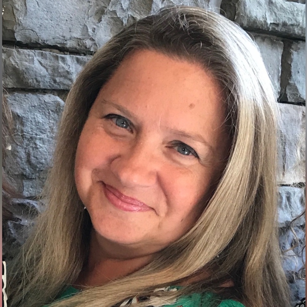 Meet your Posher, Lynn